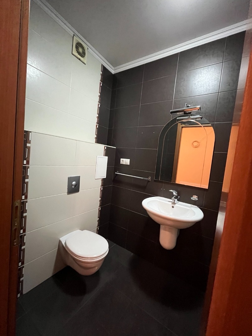 продажа трехкомнатной квартиры номер A-173367 в Приморском районе, фото номер 10